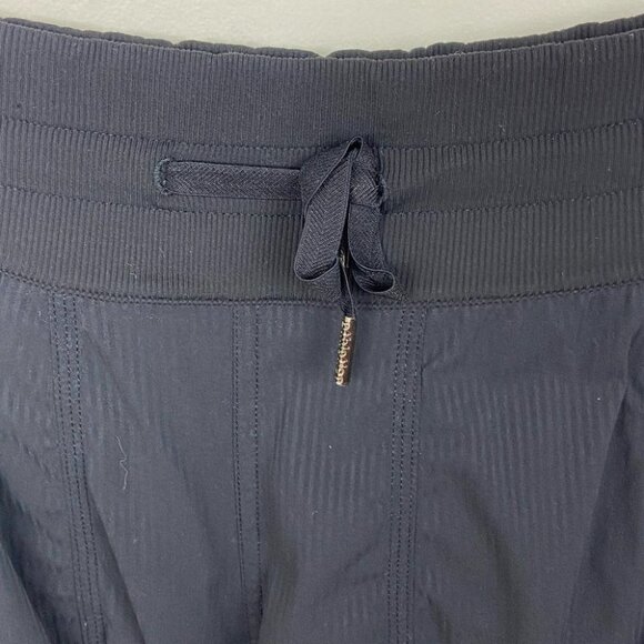 Lululemon Black Studio Crop Pants Joggers Unlined‎ Size 4 Yoga Run Dance Fitness - Picture 8 of 12